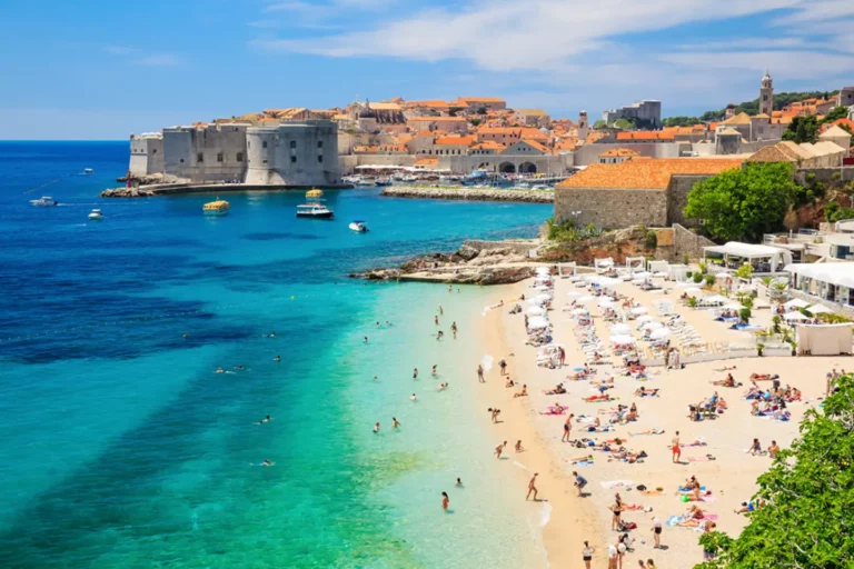BCC-2025-EXPLORER-DUBROVNIK-BEACHES-HEADER-MOBILE